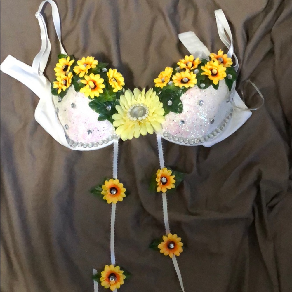 RAVE bra